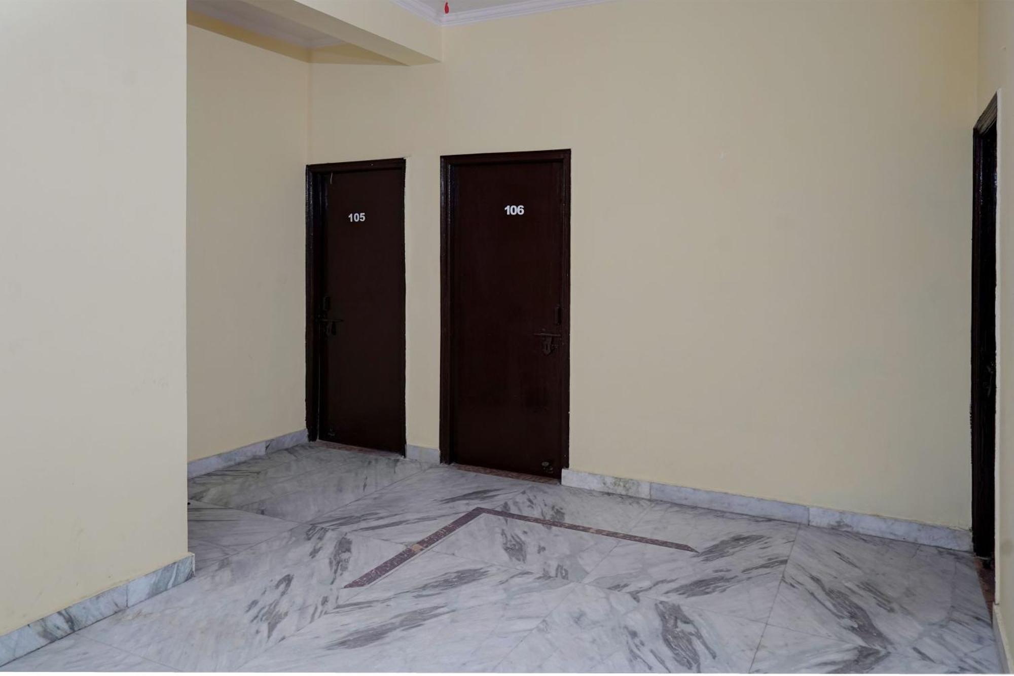 Hotel O 81617 The Pacific Hotel Ghaziabad Luaran gambar