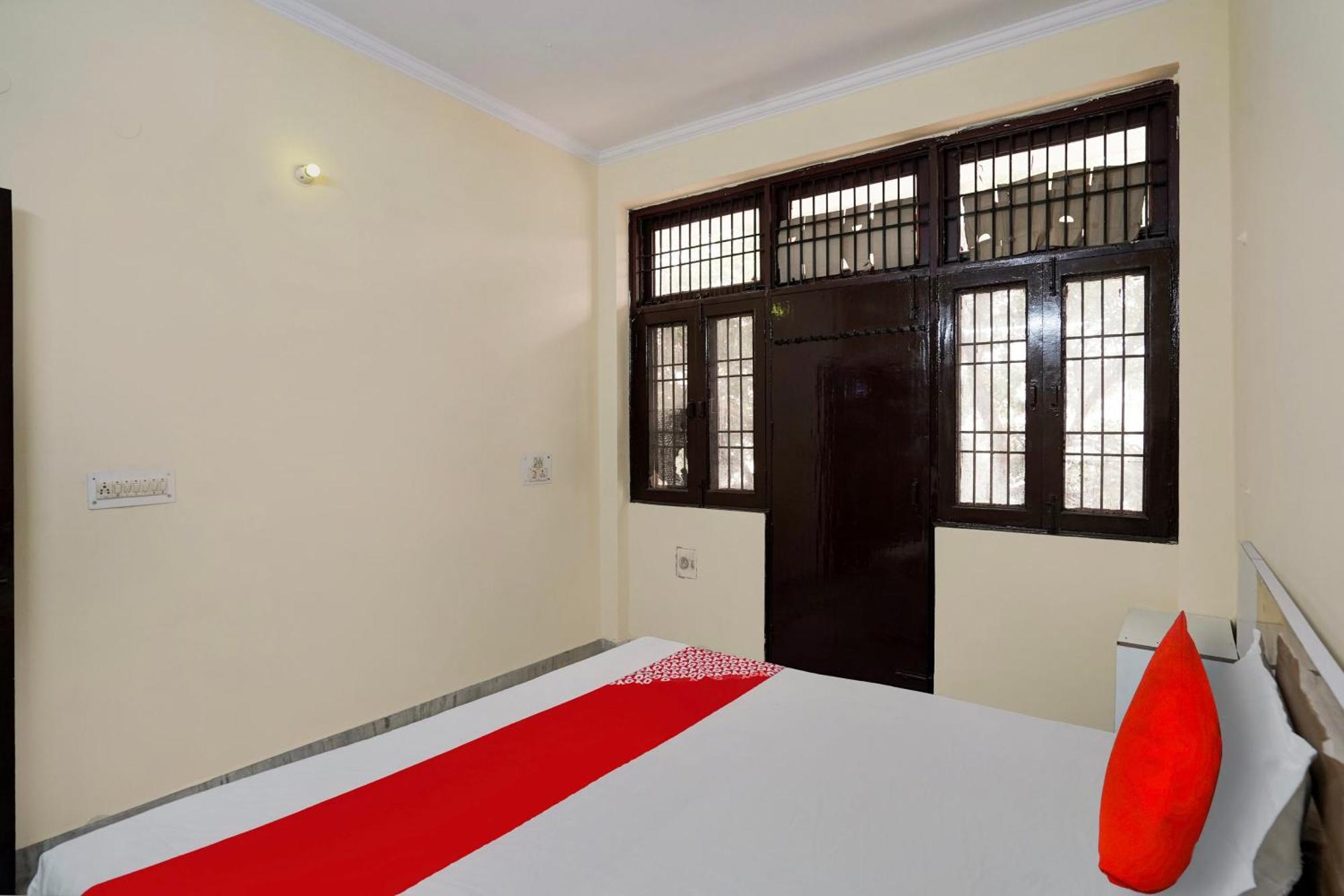 Hotel O 81617 The Pacific Hotel Ghaziabad Luaran gambar