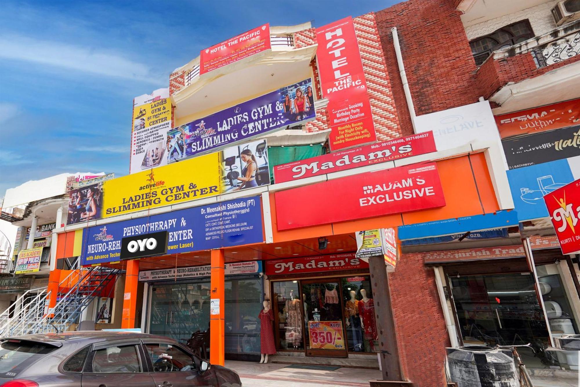 Hotel O 81617 The Pacific Hotel Ghaziabad Luaran gambar