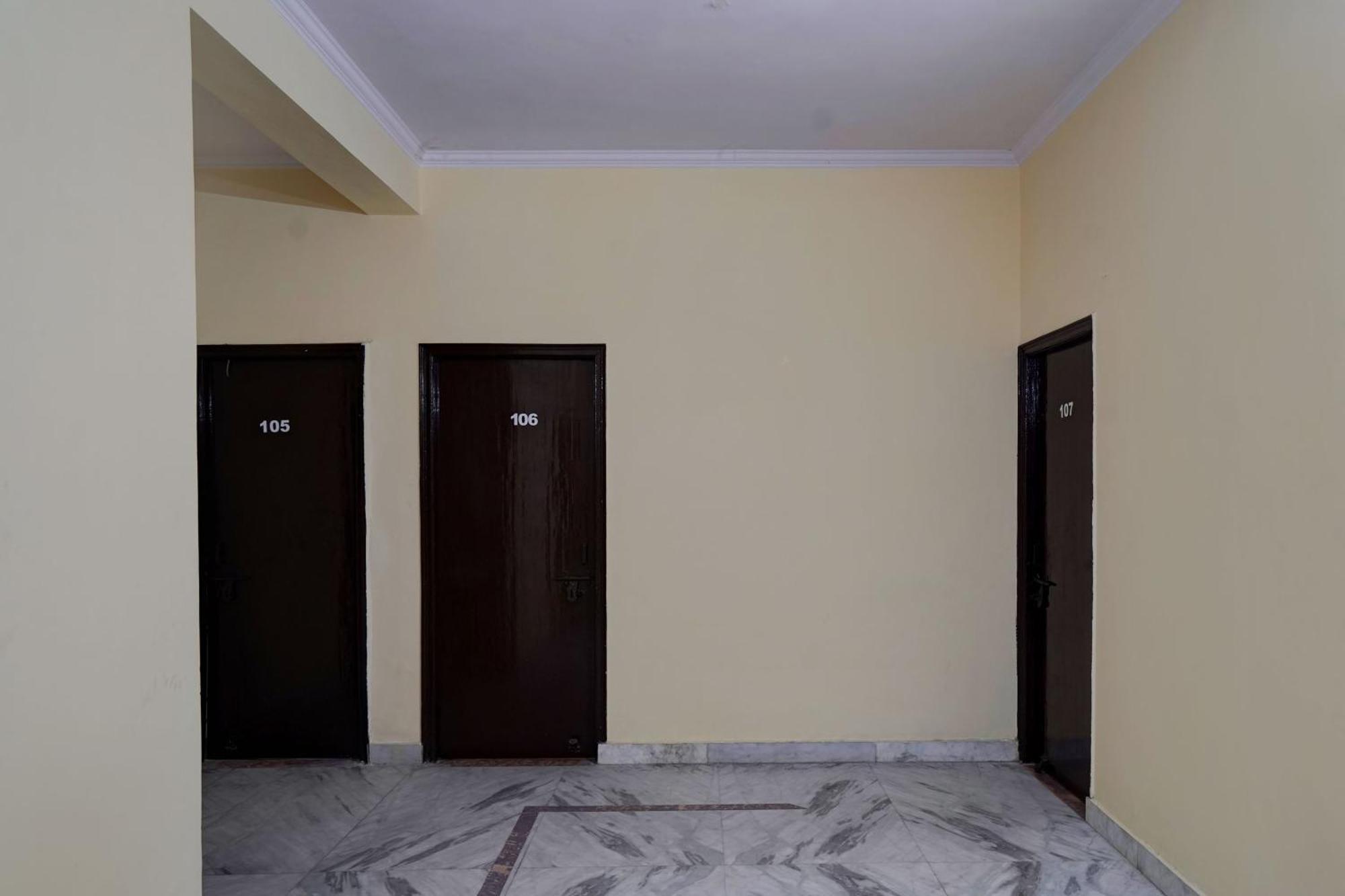 Hotel O 81617 The Pacific Hotel Ghaziabad Luaran gambar